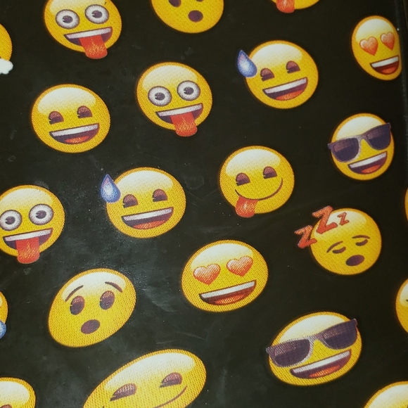 Emoji 😀 Rainboots - Picture 7 of 7